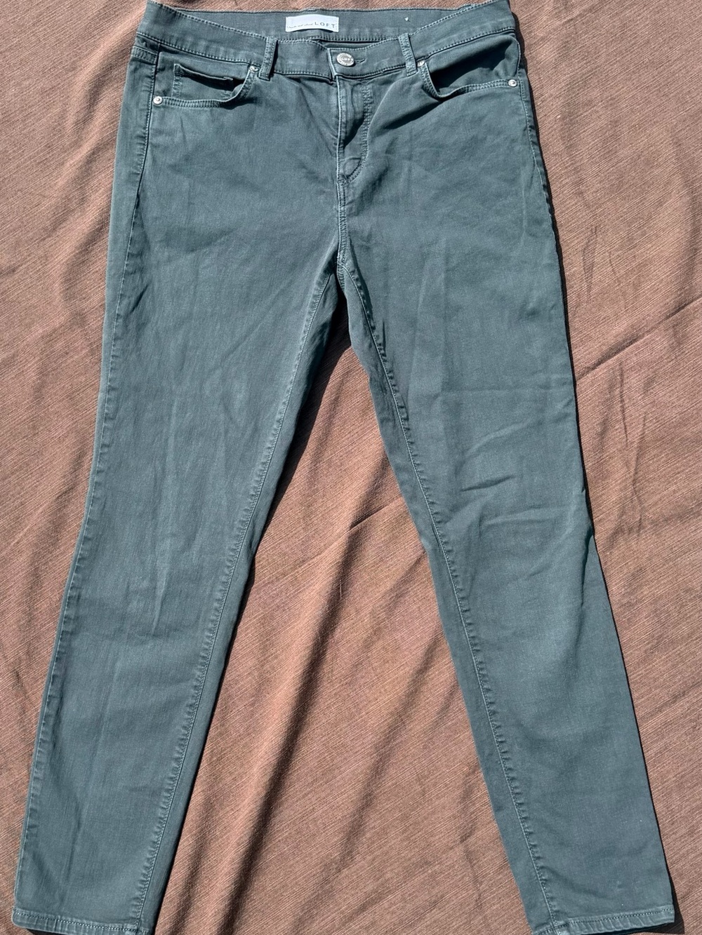 LOFT Skinny Jeans in Slate Green
